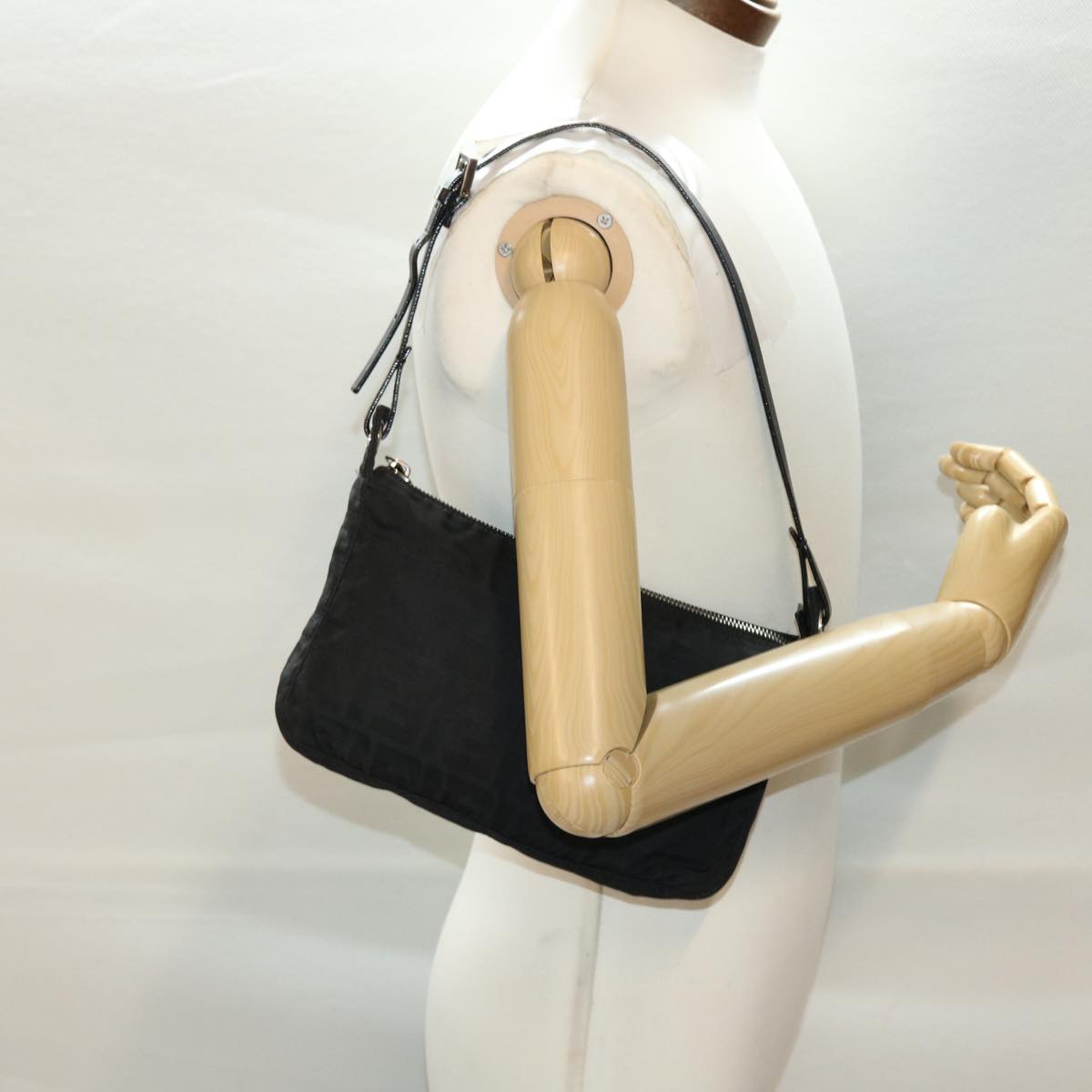 FENDI Zucca Canvas Shoulder Bag Black 2241-26617099 rd4911