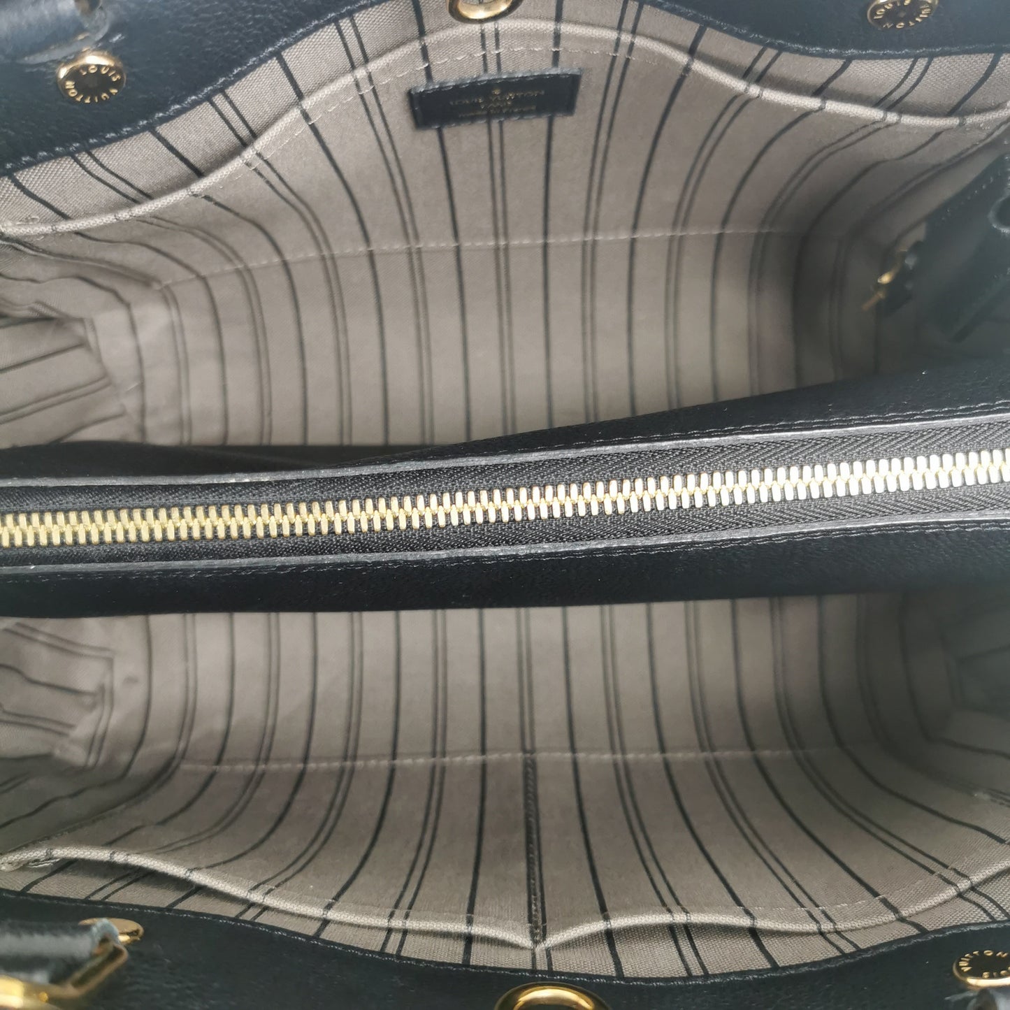 Louis Vuitton Montaigne MM Black Monogram Empreinte
