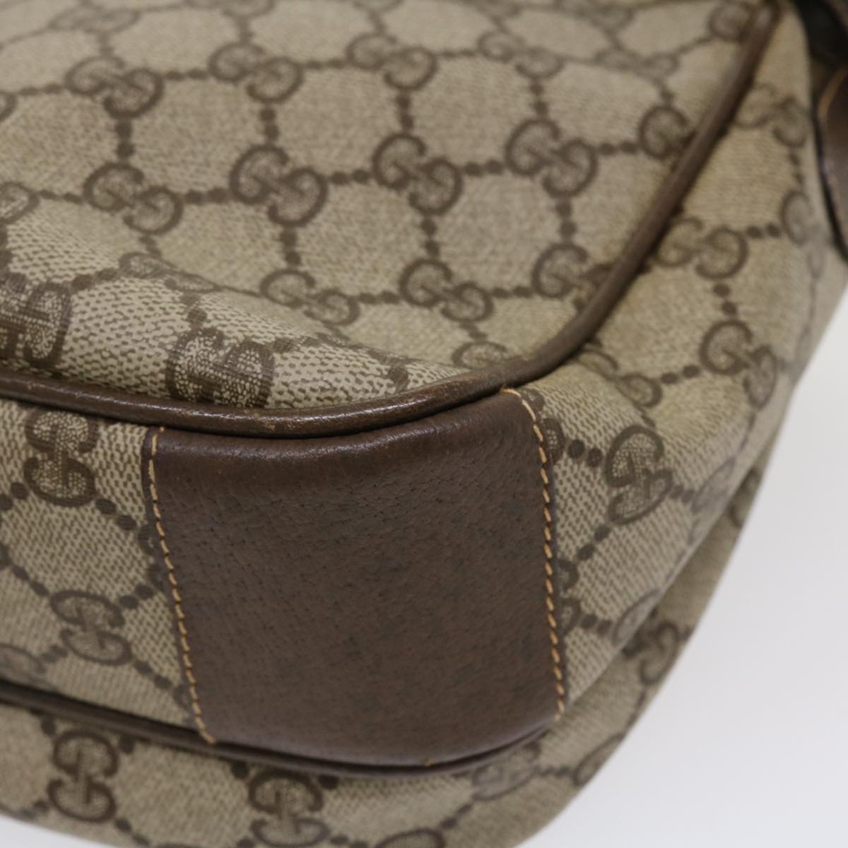 GUCCI GG Canvas Shoulder Bag PVC Leather Beige ro842