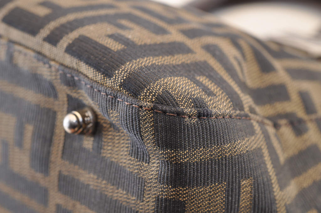 FENDI Zucca Canvas Hand Bag Brown Black am1412s