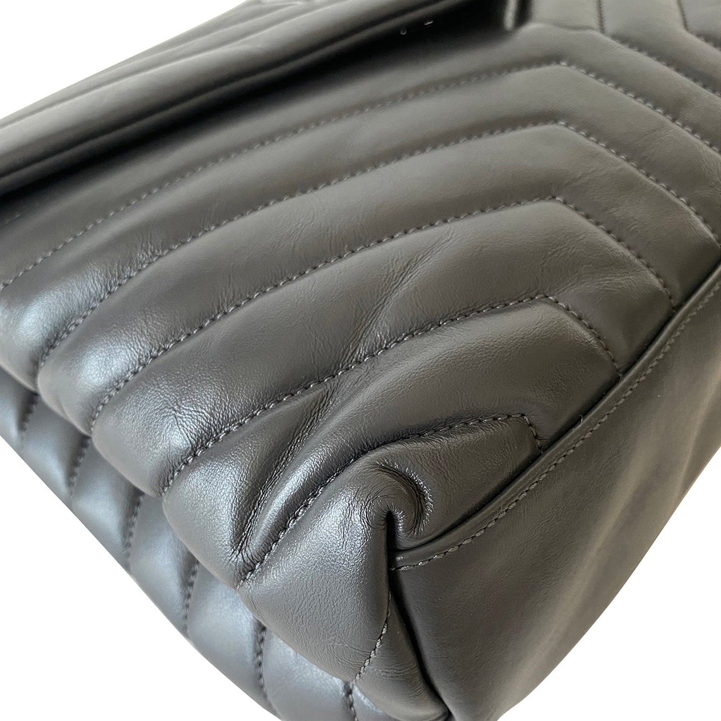 Saint Laurent Medium MatelassÃƒÆ’Ã‚Â© LouLou Bag