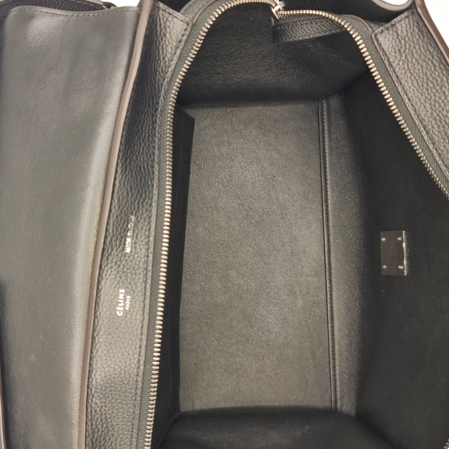 Trapeze Black Leather