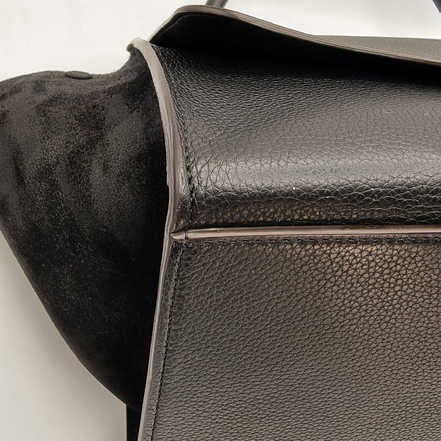 Trapeze Black Leather