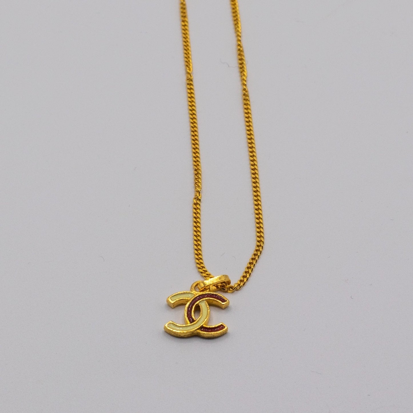 Pendant Chain Necklace Gold Red White CC Vintage