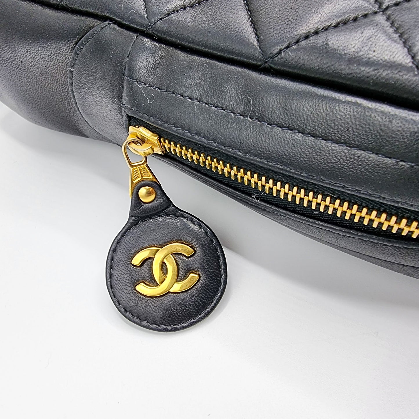 Vintage Black MatelassÃƒÆ’Ã‚Â© Lambskin Shoulder Bag