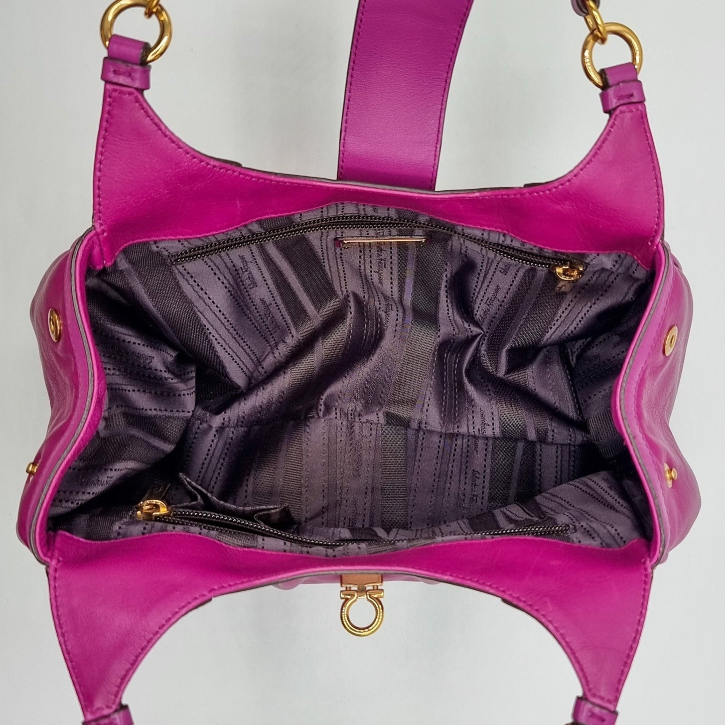 Gancini Violet Leather Handbag