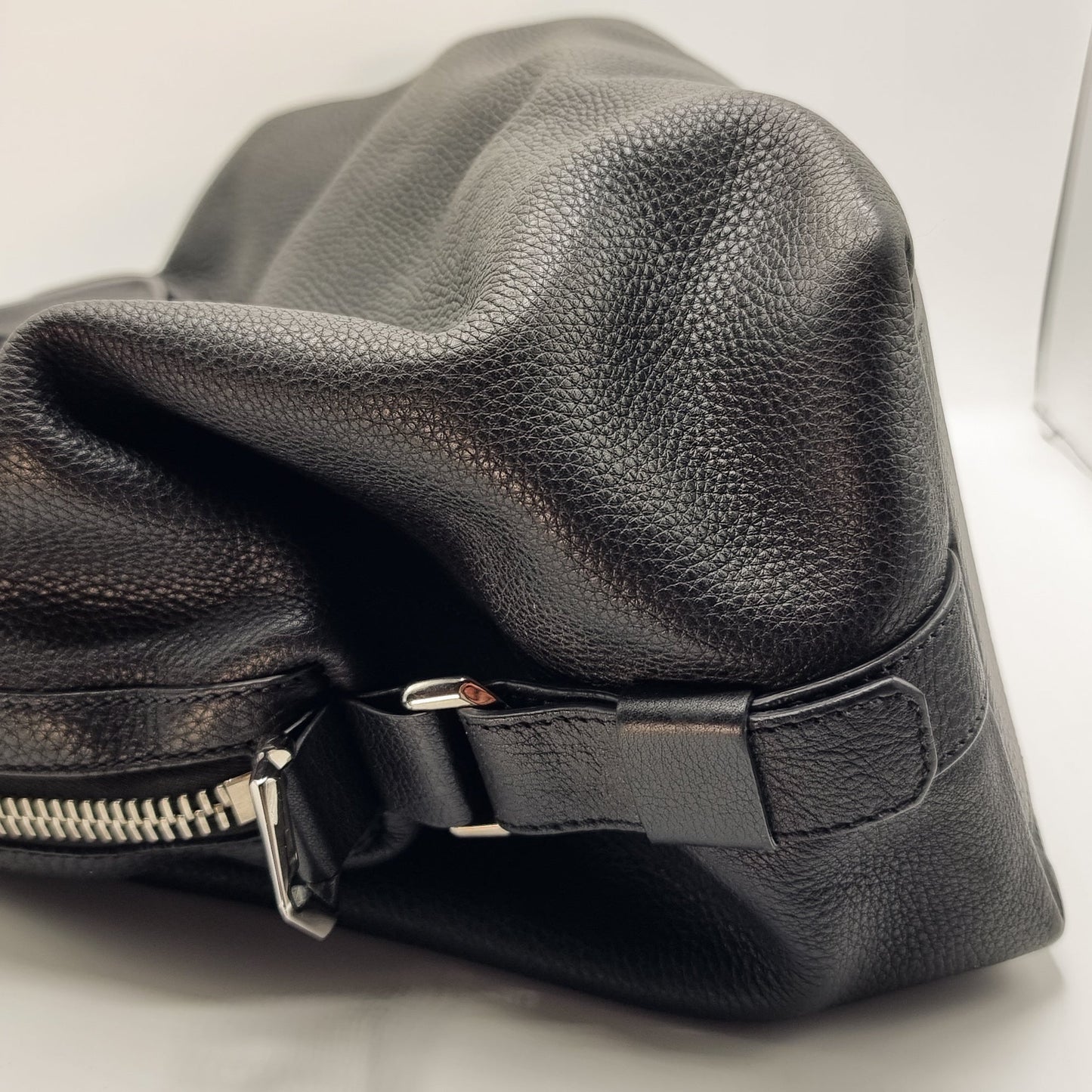 Nightingail Large Black Grained Leather