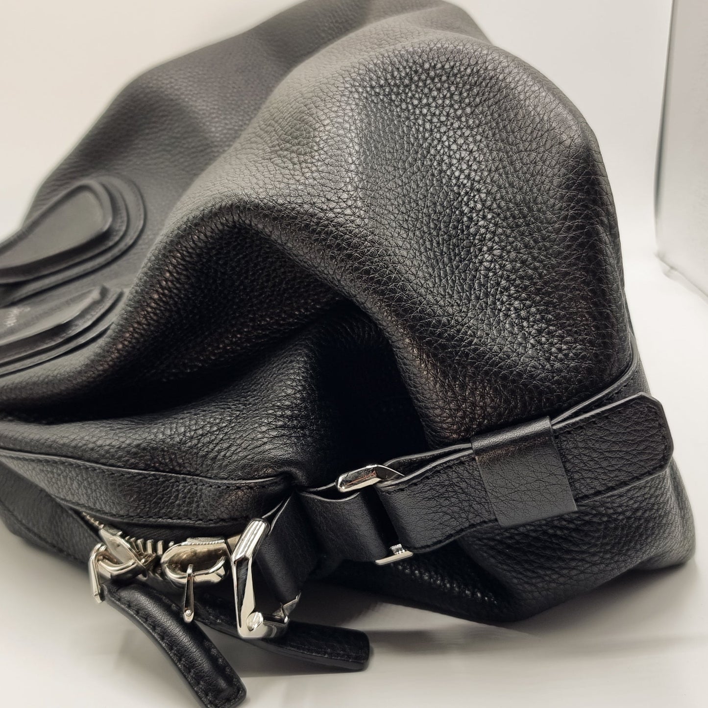 Nightingail Large Black Grained Leather