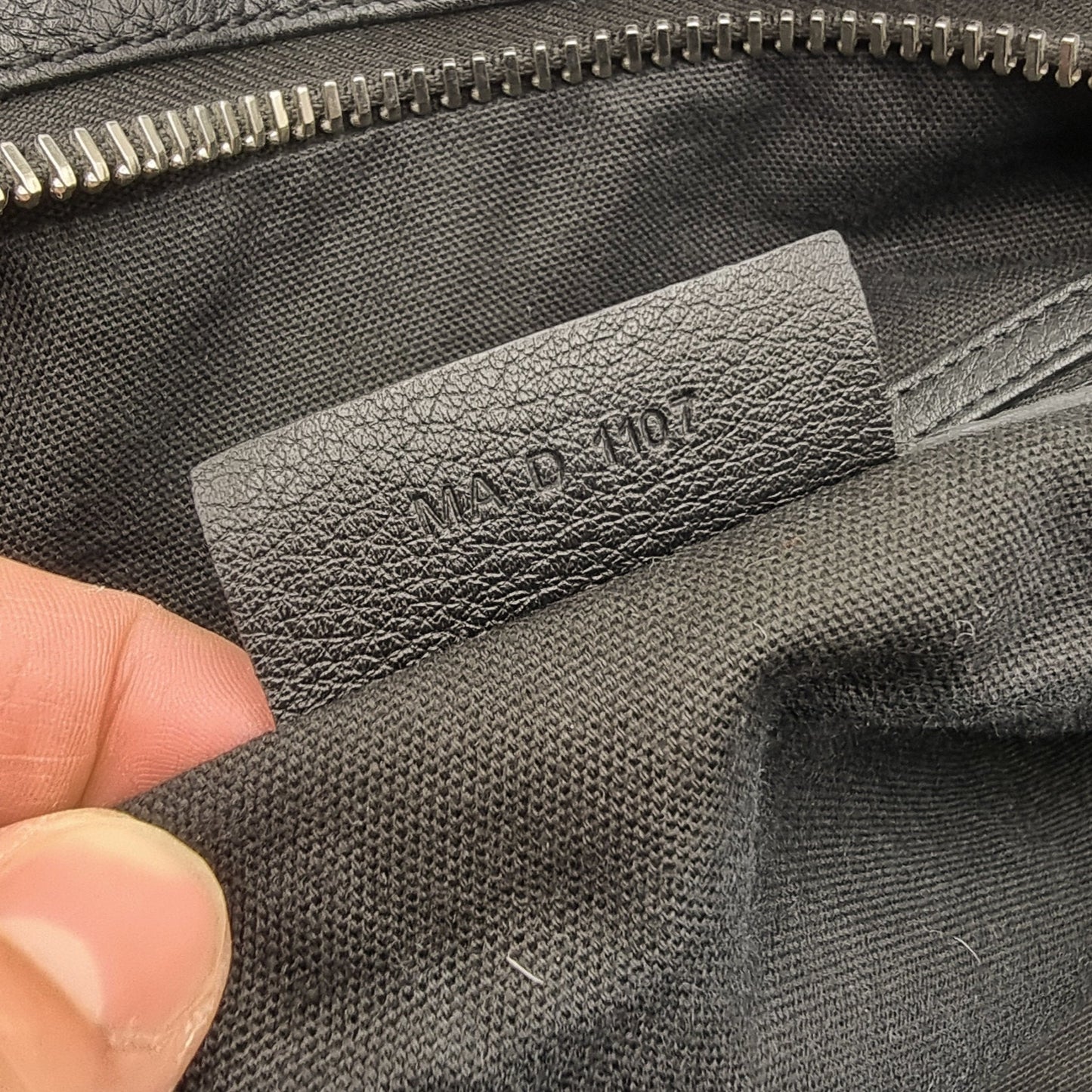 Nightingail Large Black Grained Leather