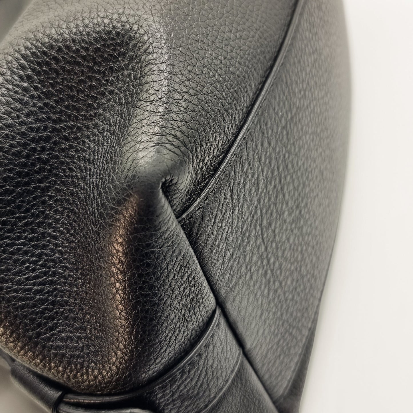 Nightingail Large Black Grained Leather