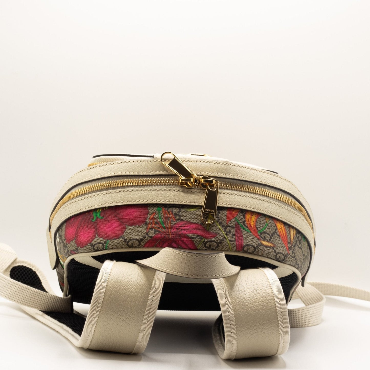 Ophidia GG Supreme Flora Day Backpack White 547965