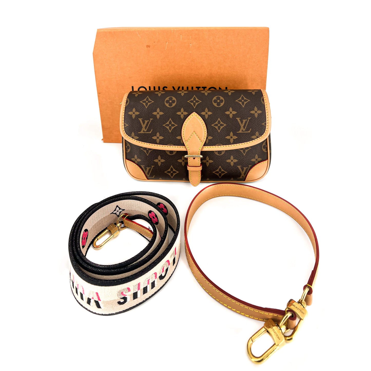 Diane Monogram Black