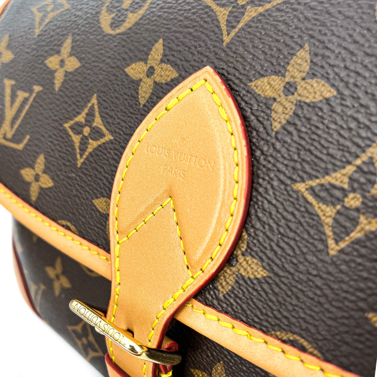 Diane Monogram Black