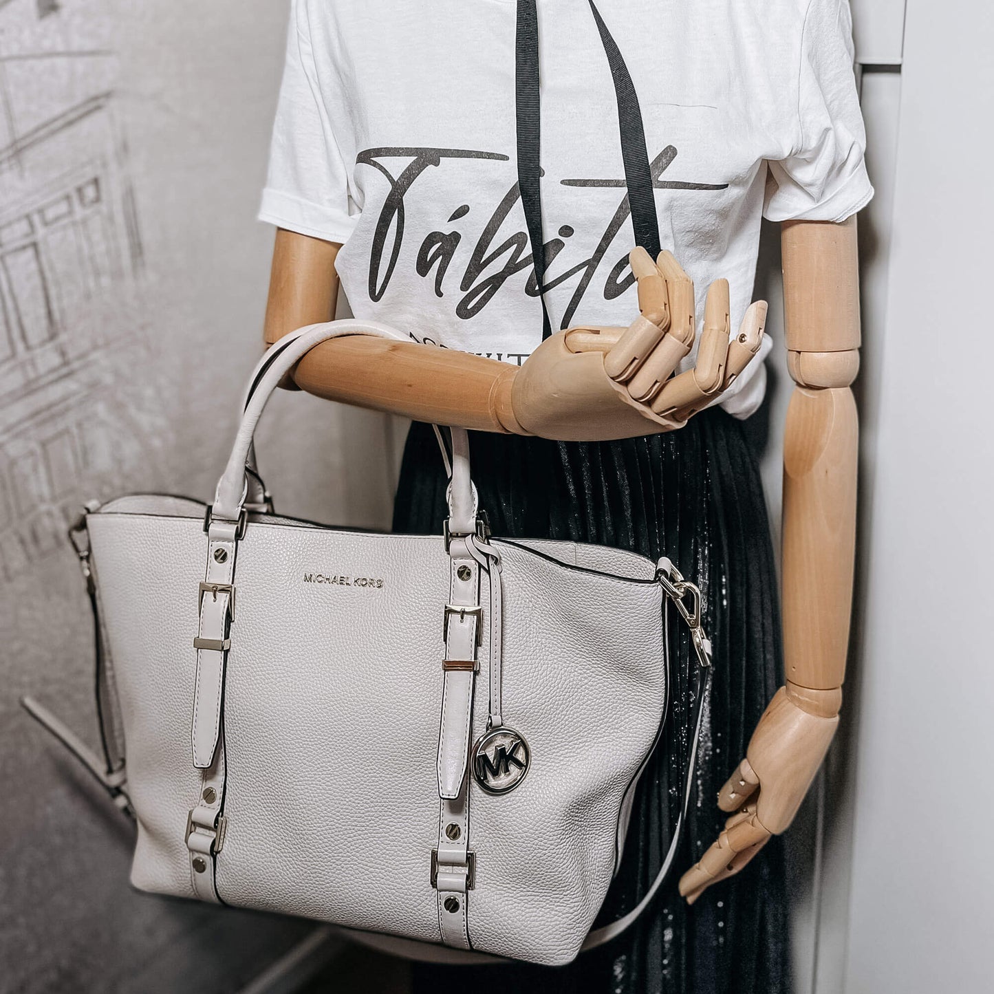 Bedford Legacy Leather Tote Off-White Large