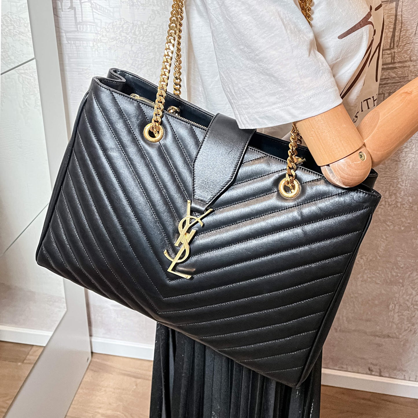 Loulou Large Black Leather Tote