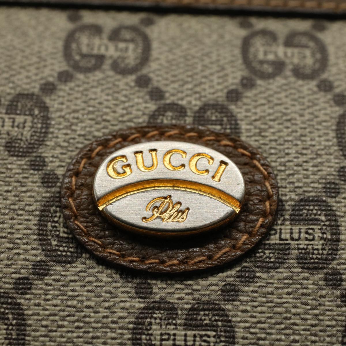 GUCCI GG Plus Canvas Shoulder Bag PVC Leather Beige th4028