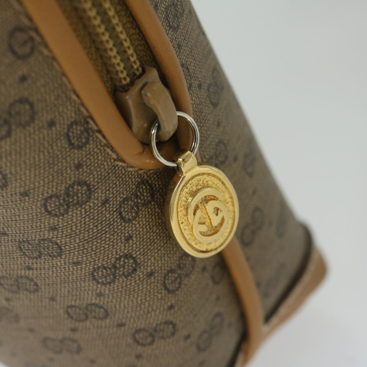 GUCCI Micro GG Supreme Shoulder Bag PVC Leather Beige th4357