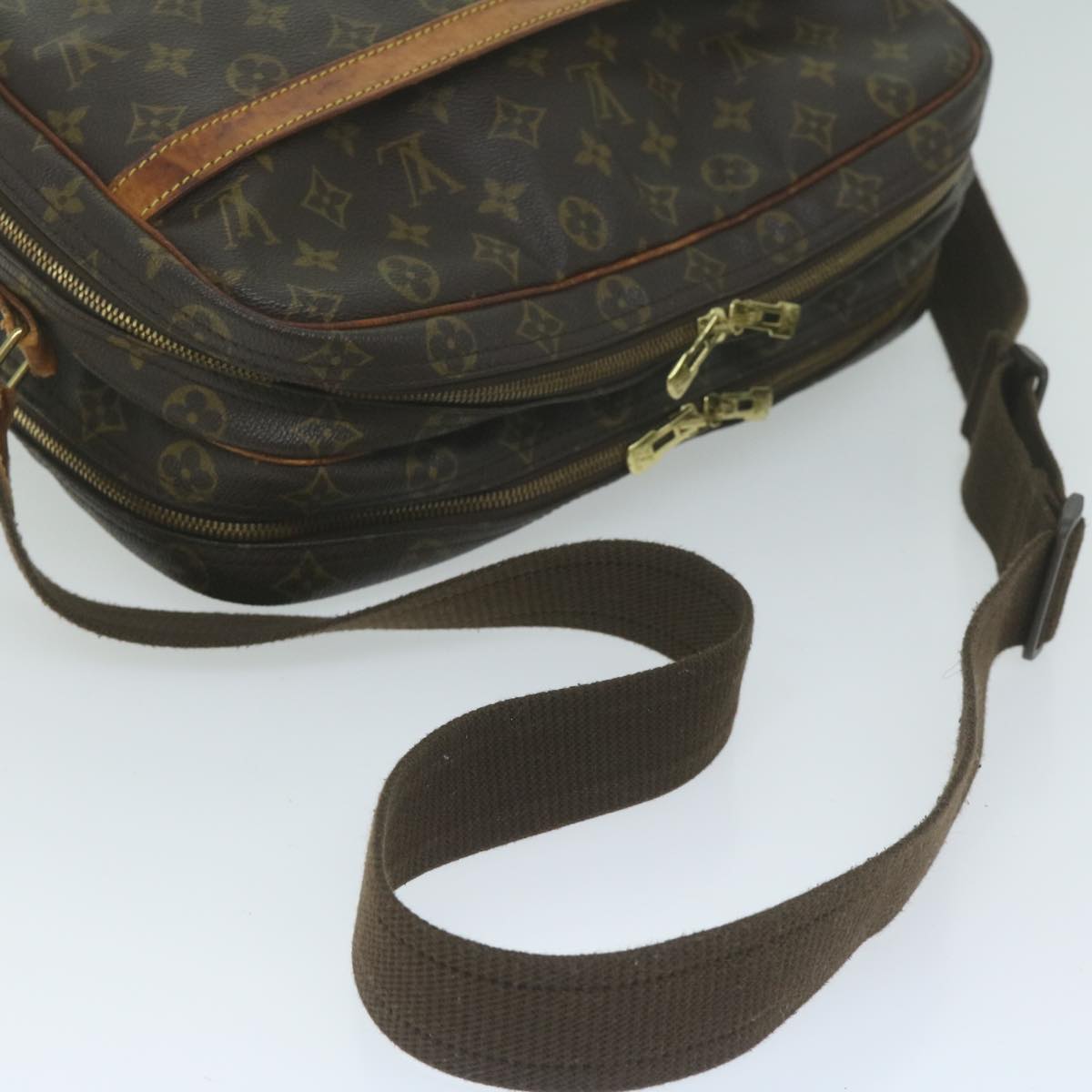 LOUIS VUITTON Monogram Reporter GM Shoulder Bag M45252 LV th4460