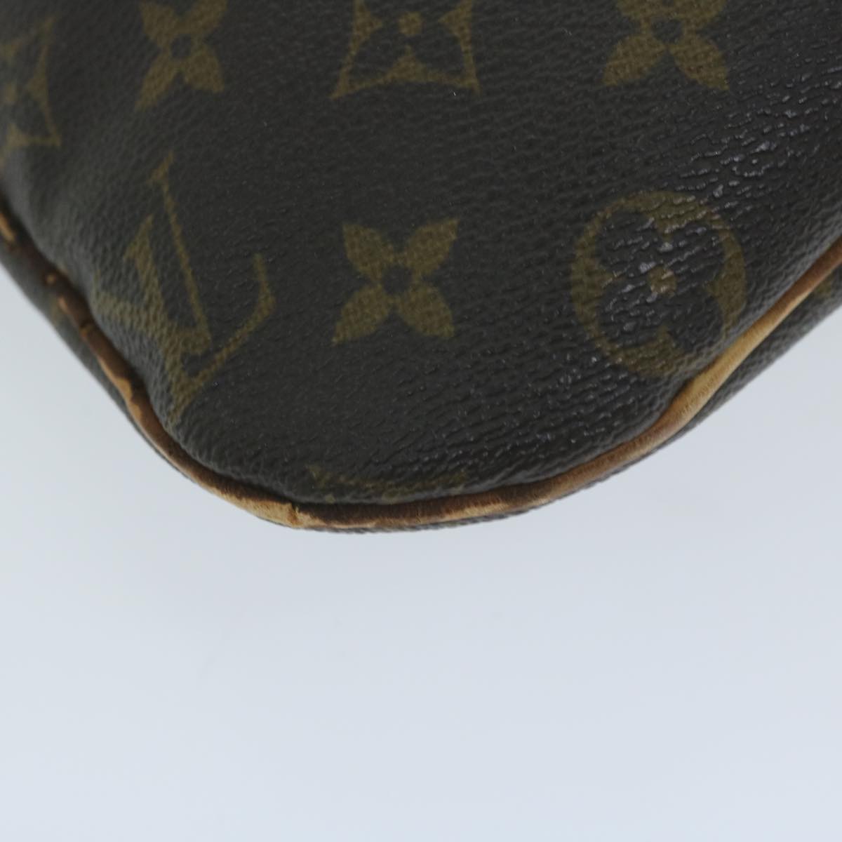 LOUIS VUITTON Monogram Pochette Bosphore Shoulder Bag M40044 LV th4478