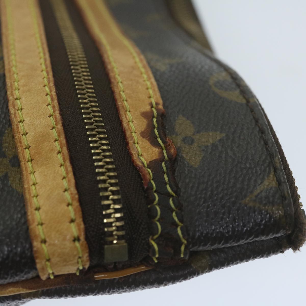 LOUIS VUITTON Monogram Pochette Bosphore Shoulder Bag M40044 LV th4478