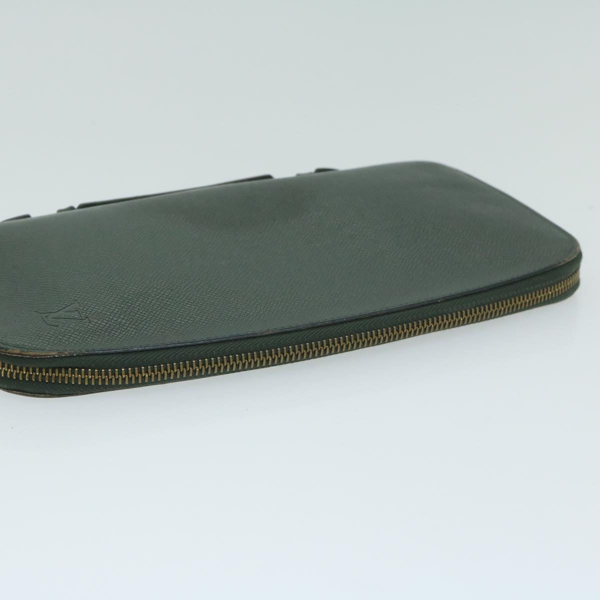 LOUIS VUITTON Taiga Organizer Atholl Travel Case Epicea M30654 LV th4498