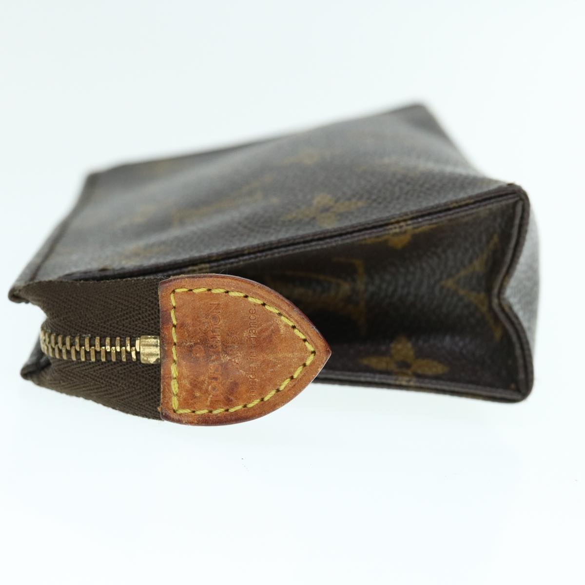 LOUIS VUITTON Monogram Poche Toilette 15 Pouch M47546 LV th4499