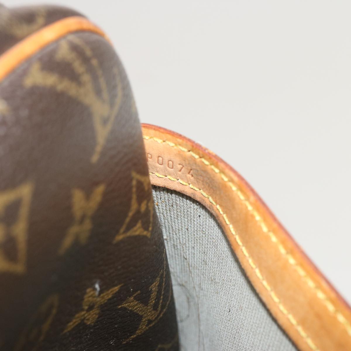 LOUIS VUITTON Monogram Reporter PM Shoulder Bag M45254 LV th4813