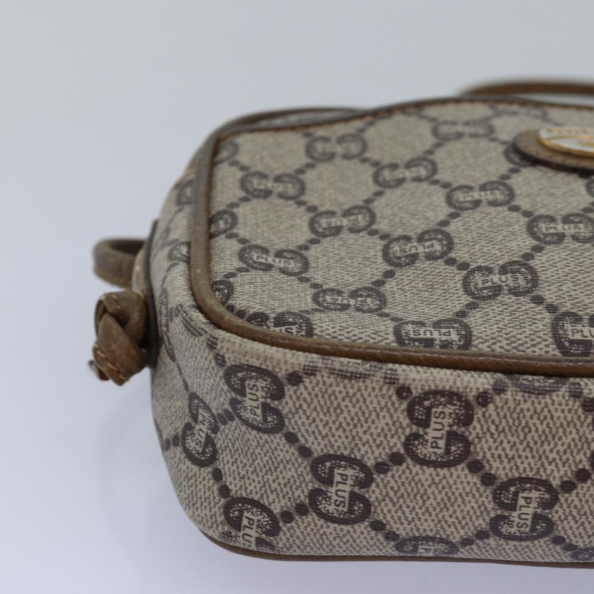 GUCCI GG Plus Supreme Shoulder Bag PVC Leather Beige th4957