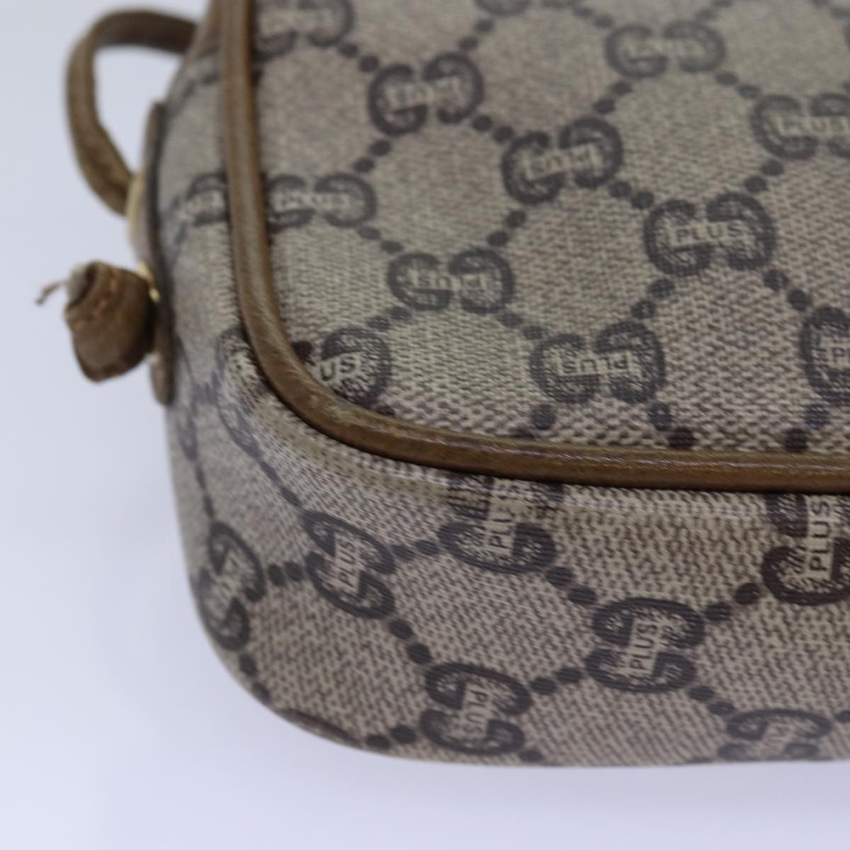 GUCCI GG Plus Supreme Shoulder Bag PVC Leather Beige th4957