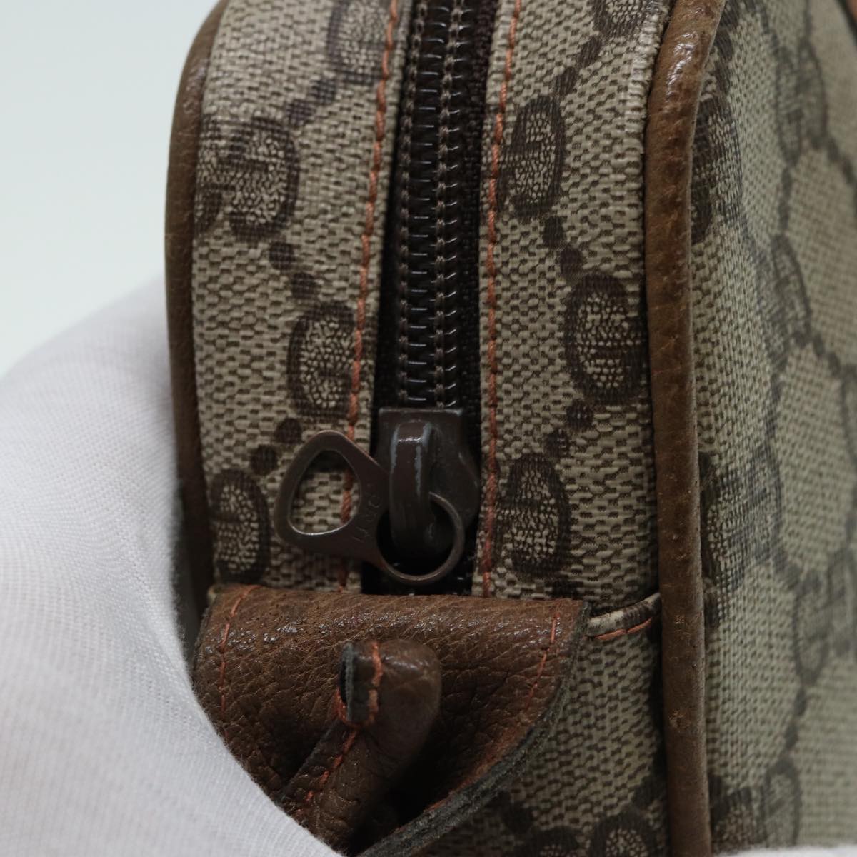 GUCCI GG Canvas Shoulder Bag PVC Leather Beige th5161