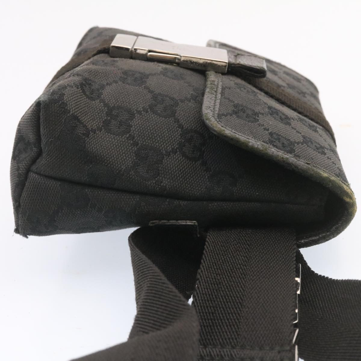 GUCCI GG Canvas Waist Bag Pouch Black am1341s