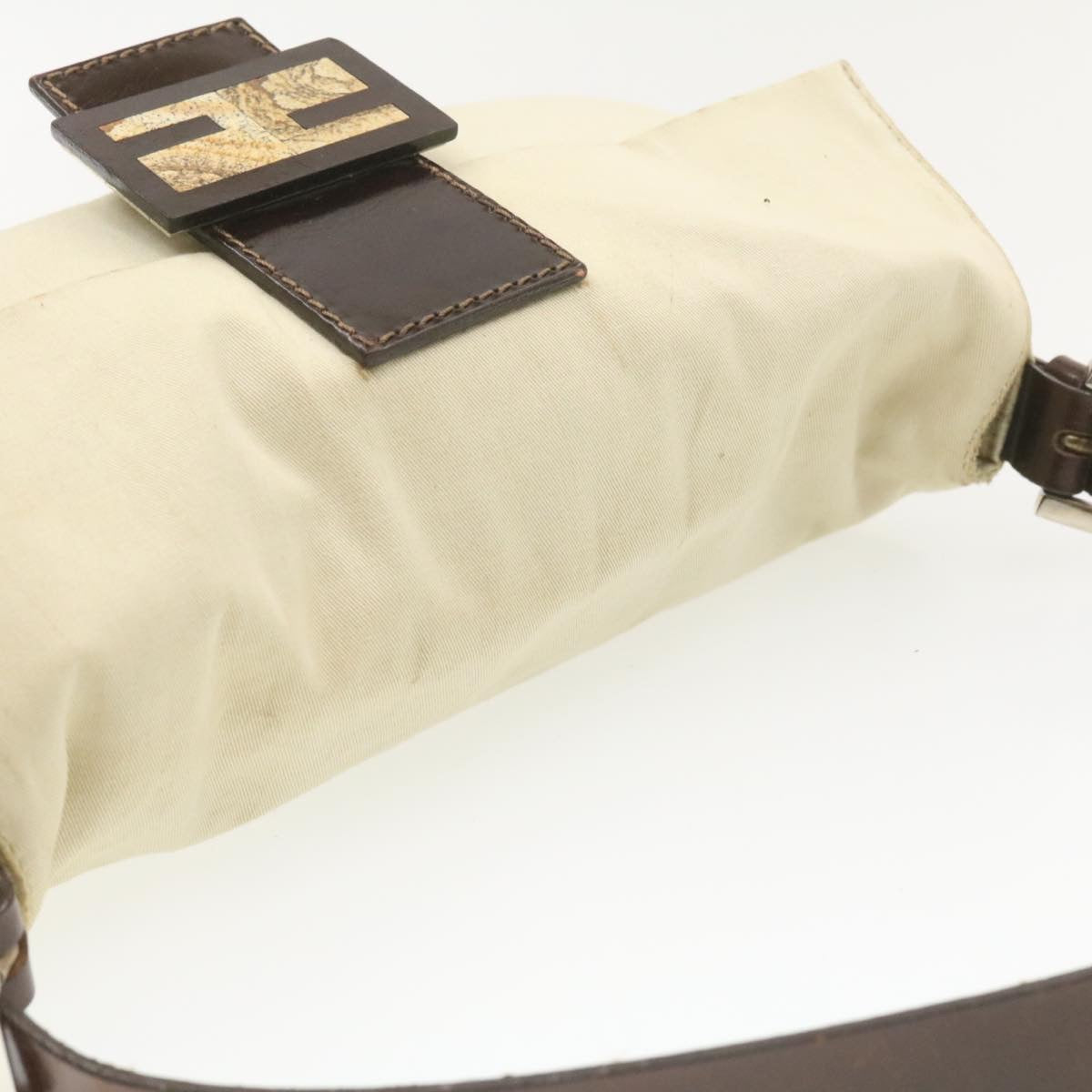 FENDI Mamma Baguette Shoulder Bag White Brown rd1281