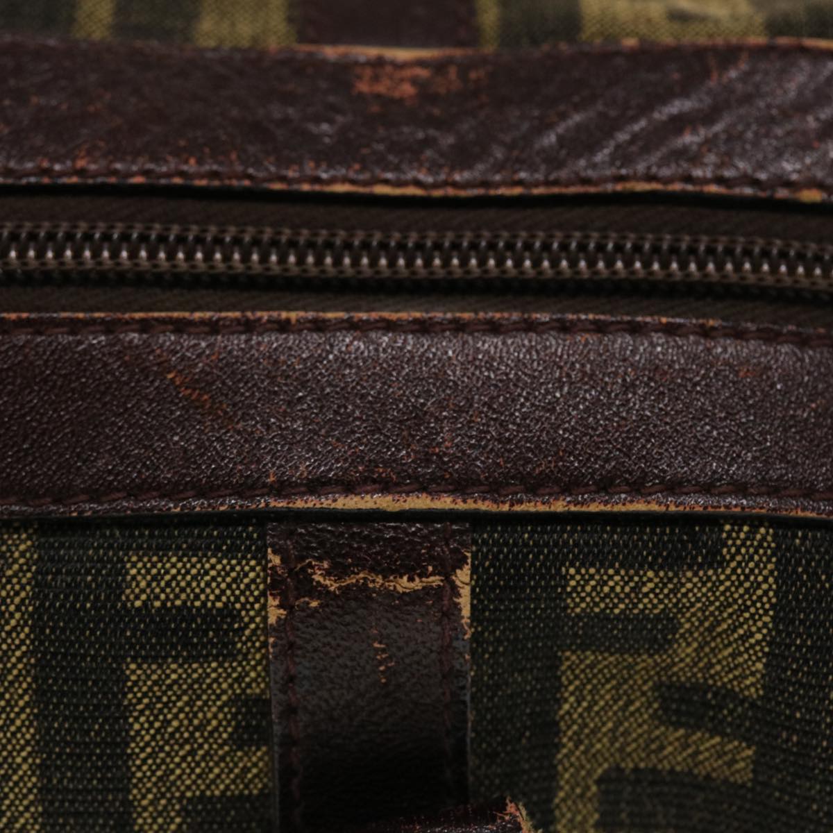 FENDI Zucca Canvas Hand Bag Vintage Brown Black rd2368