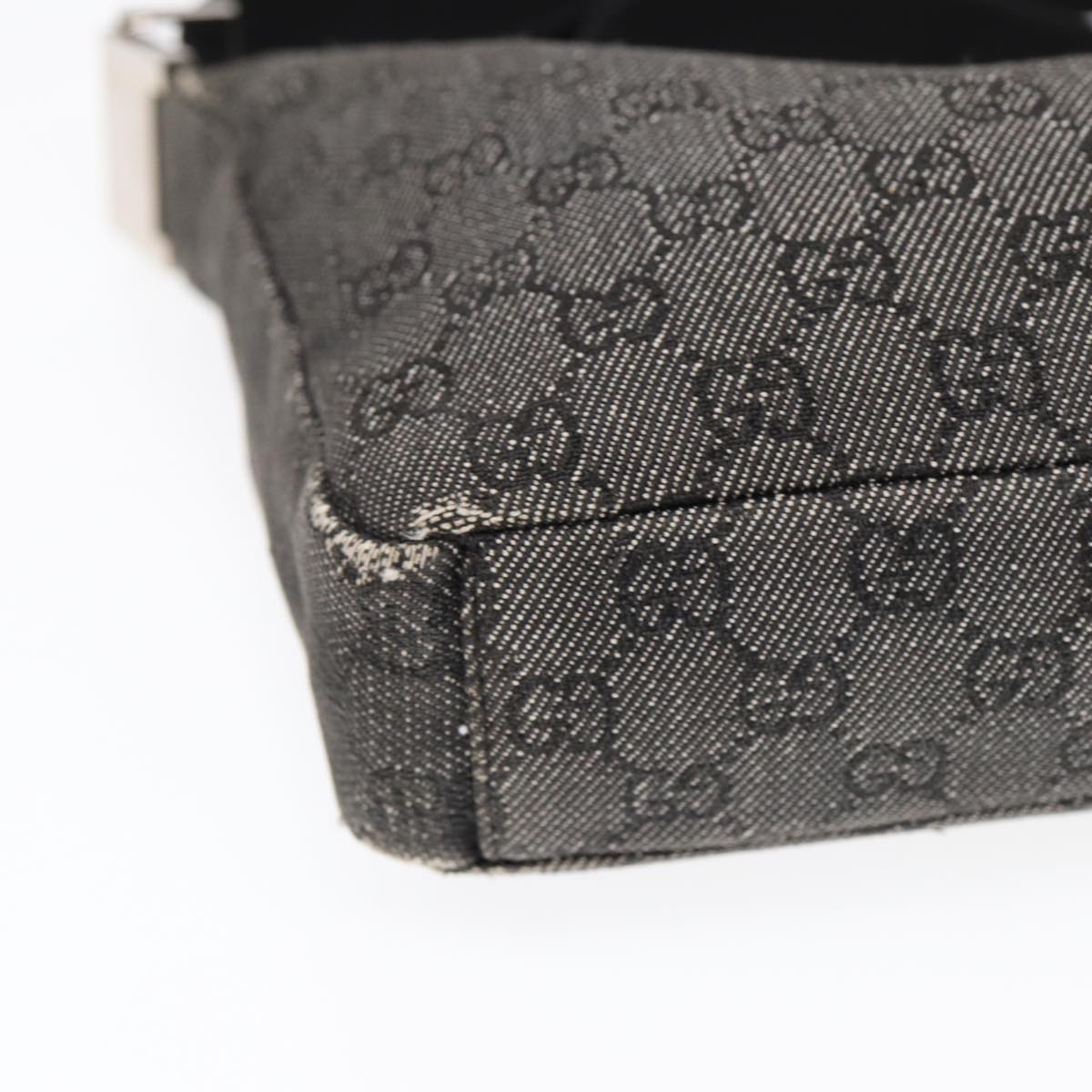 GUCCI GG Canvas Shoulder Bag Gray Silver 35098 ti2032