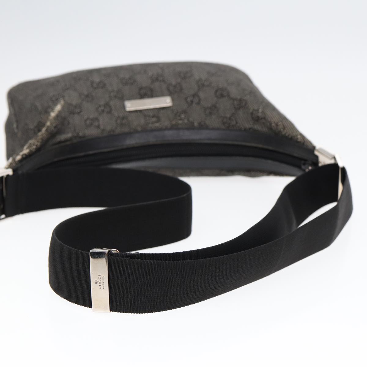 GUCCI GG Canvas Shoulder Bag Gray Silver 35098 ti2032