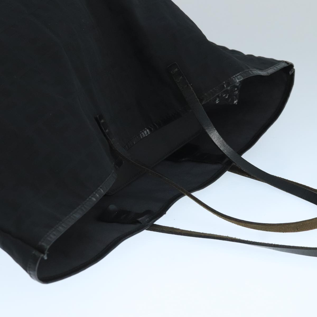 FENDI Zucca Canvas Shoulder Bag Black ti2516