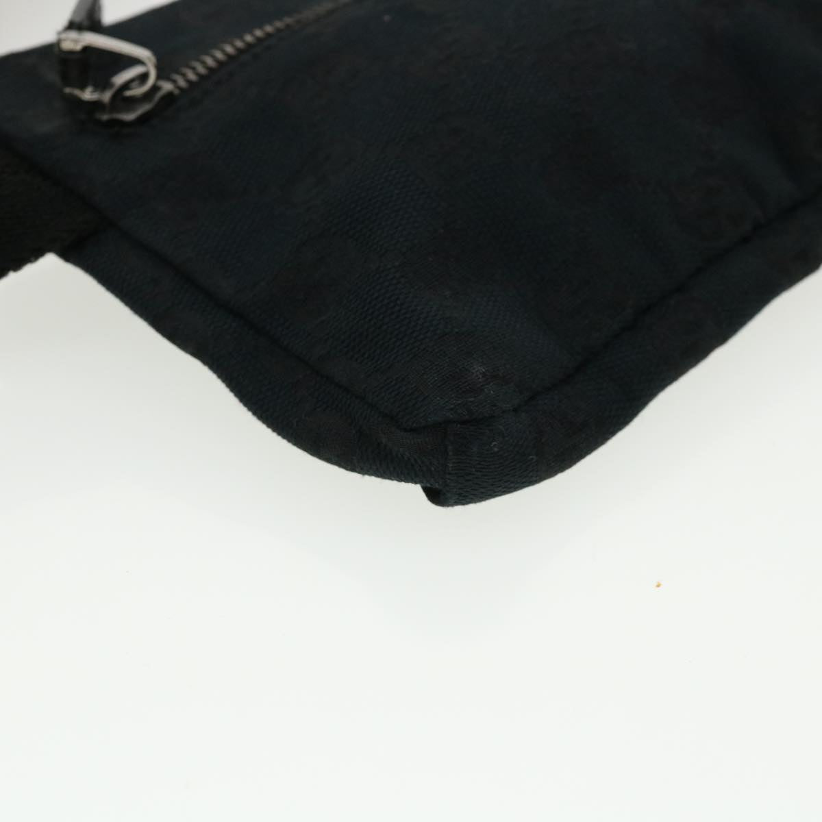 GUCCI GG Canvas Waist Bag Black ti718