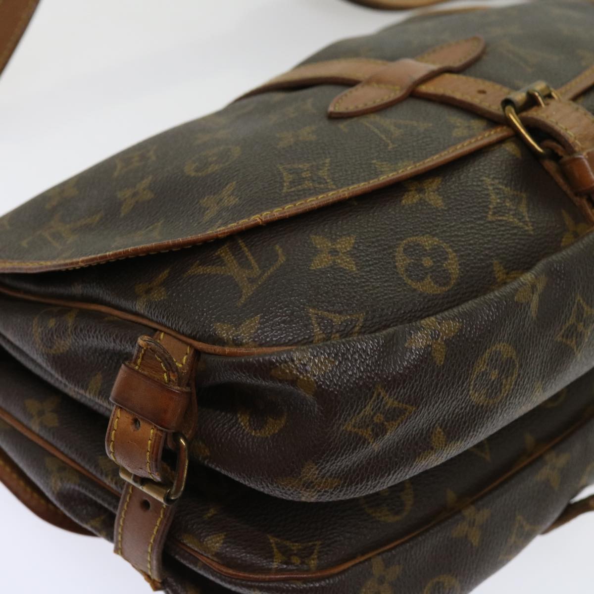LOUIS VUITTON Monogram Saumur 30 Shoulder Bag M42256 LV yk10048