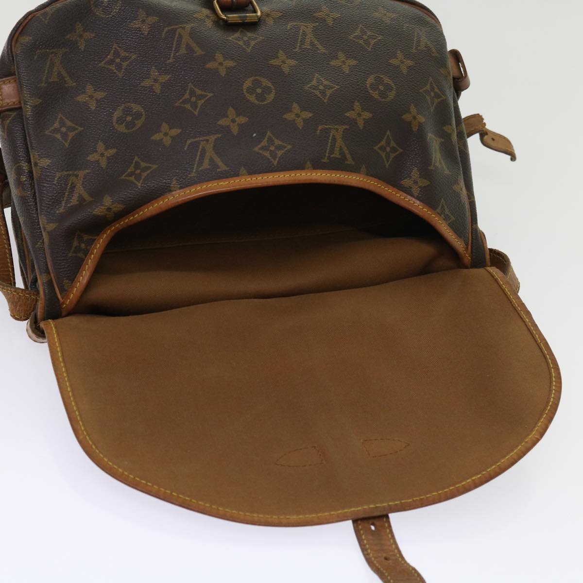 LOUIS VUITTON Monogram Saumur 30 Shoulder Bag M42256 LV yk10048