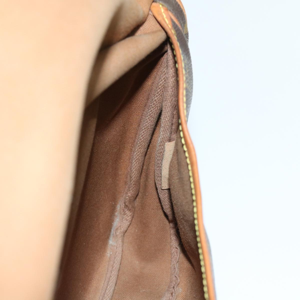 LOUIS VUITTON Monogram Saumur 30 Shoulder Bag M42256 LV yk10048
