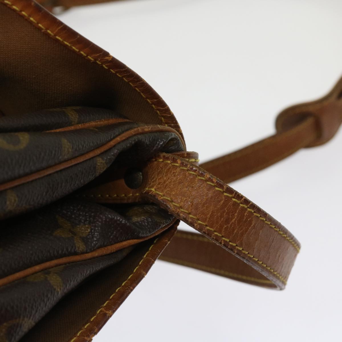 LOUIS VUITTON Monogram Saumur 30 Shoulder Bag M42256 LV yk10048