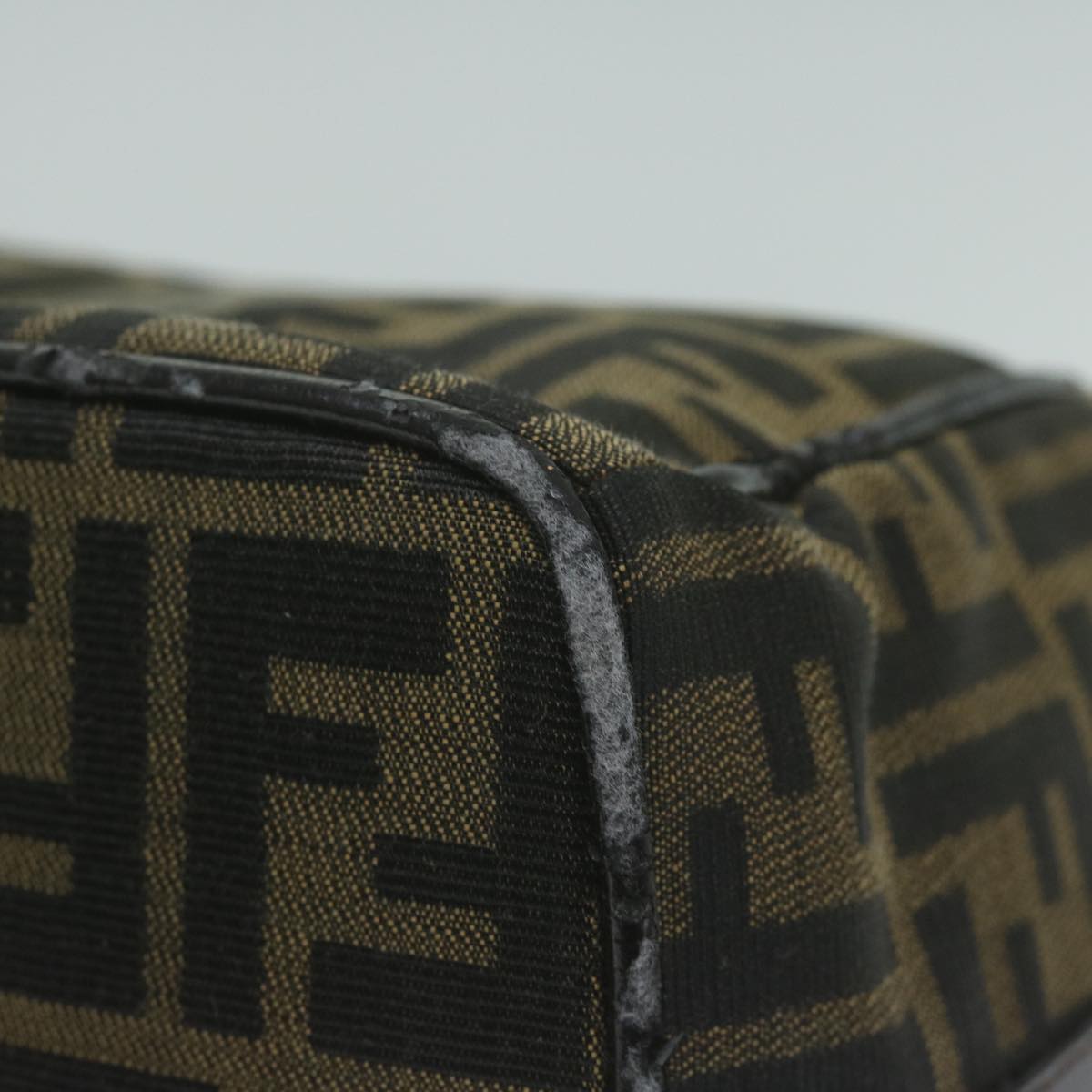 FENDI Zucca Canvas Hand Bag Brown yk10325