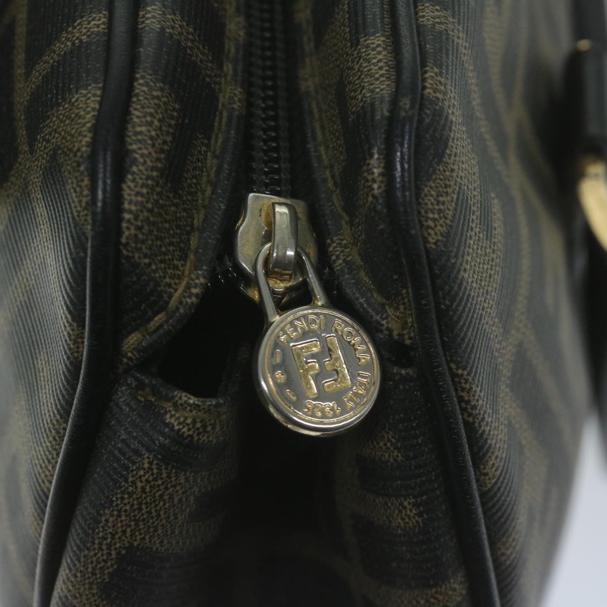 FENDI Zucca Canvas Hand Bag Black Brown yk10606