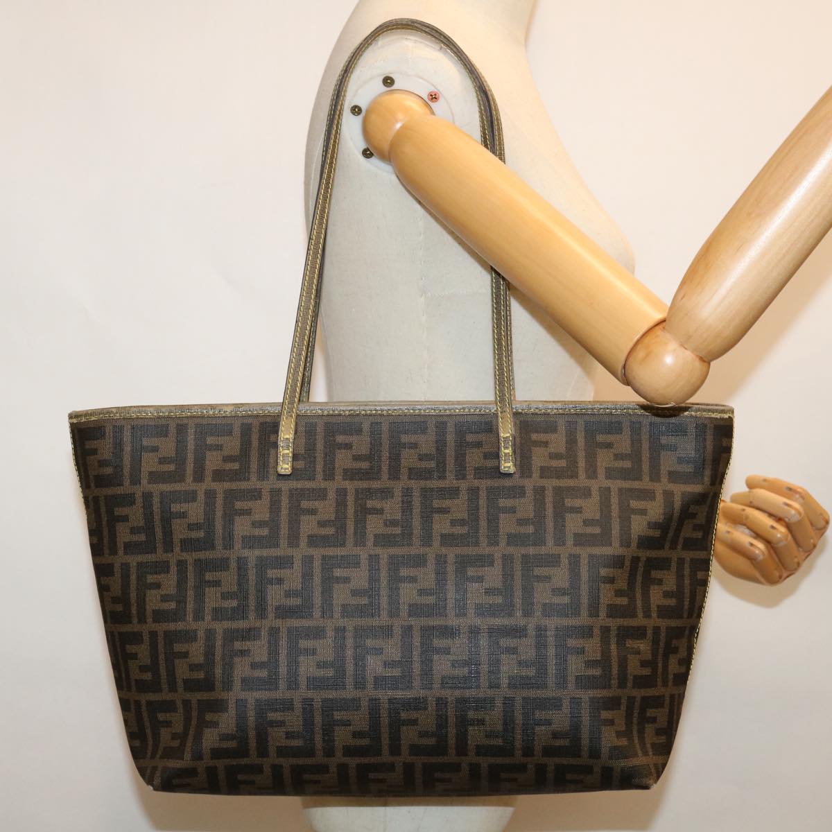 FENDI Zucca Canvas Tote Bag Black Brown yk10957