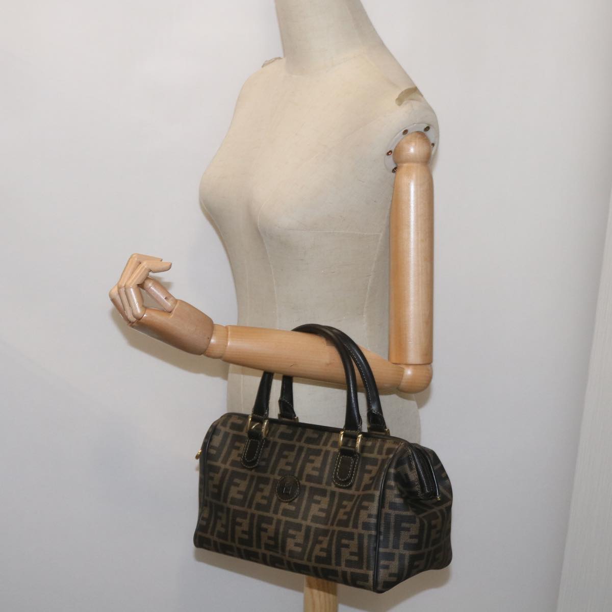 FENDI Zucca Canvas Hand Bag Black Brown yk11054
