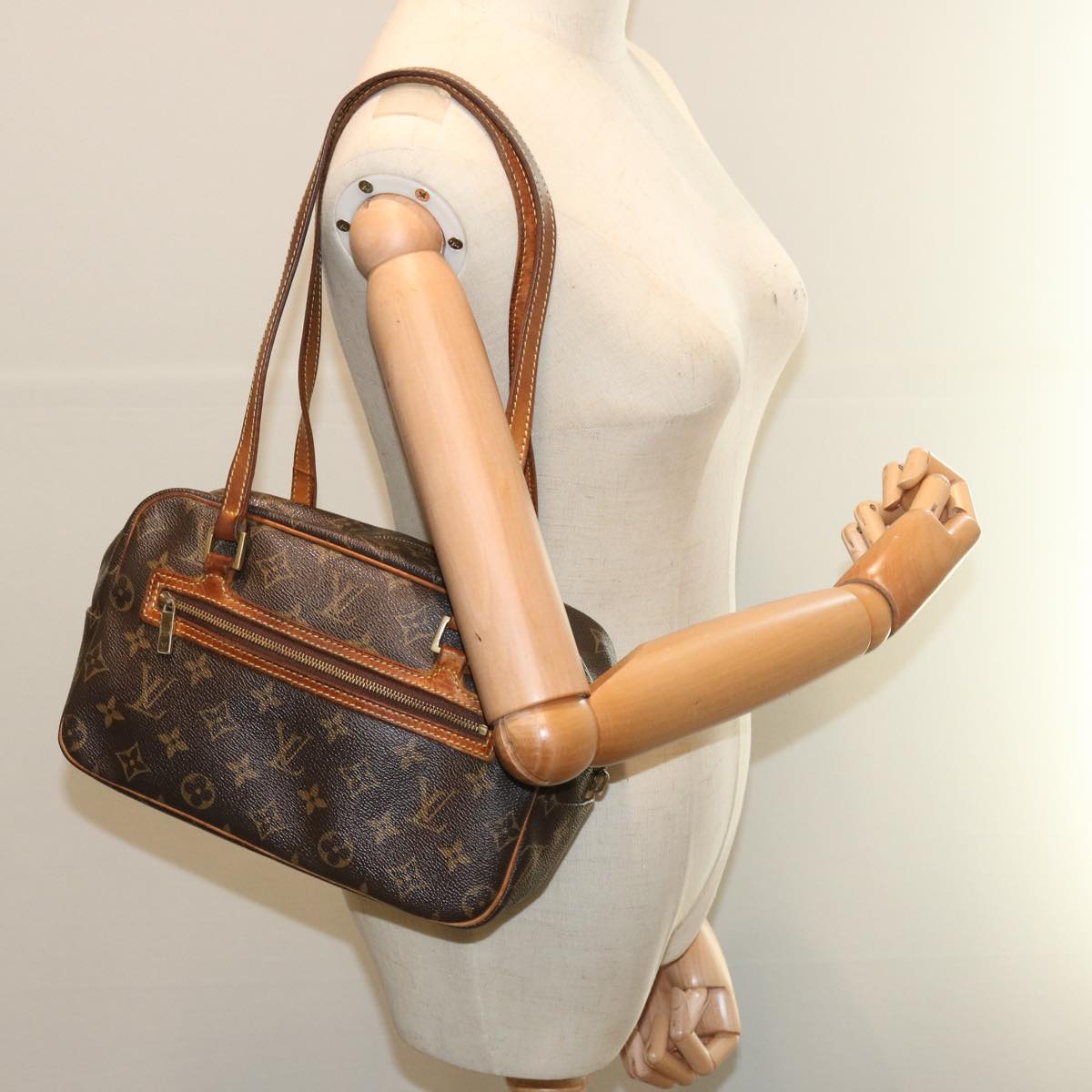 LOUIS VUITTON Monogram Cite MM Hand Bag M51182 LV yk11796