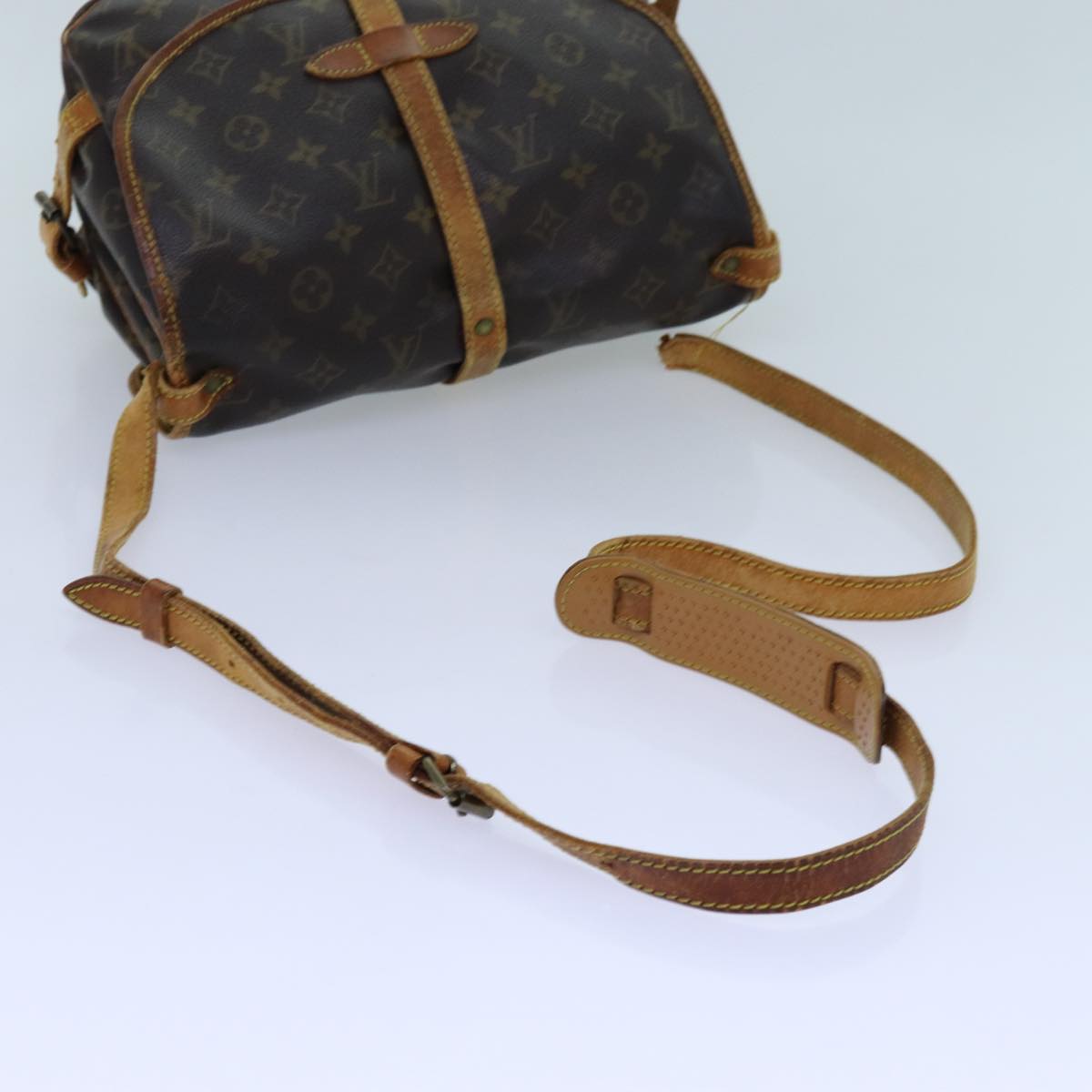 LOUIS VUITTON Monogram Saumur 30 Shoulder Bag M42256 LV yk11804