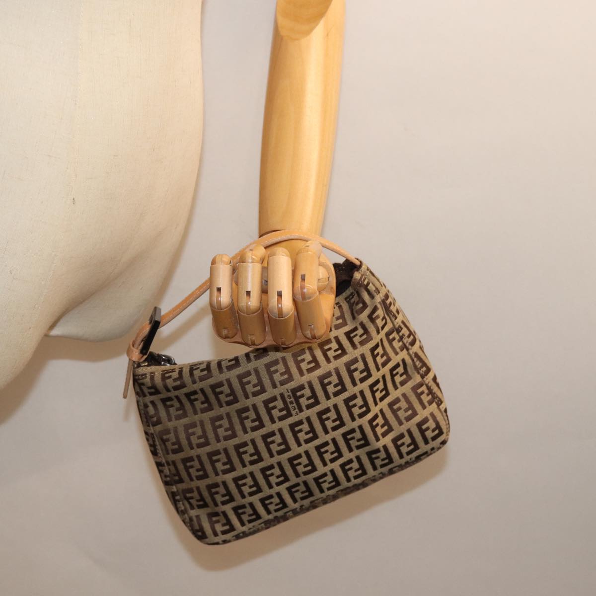 FENDI Zucchino Canvas Hand Bag Beige yk12110