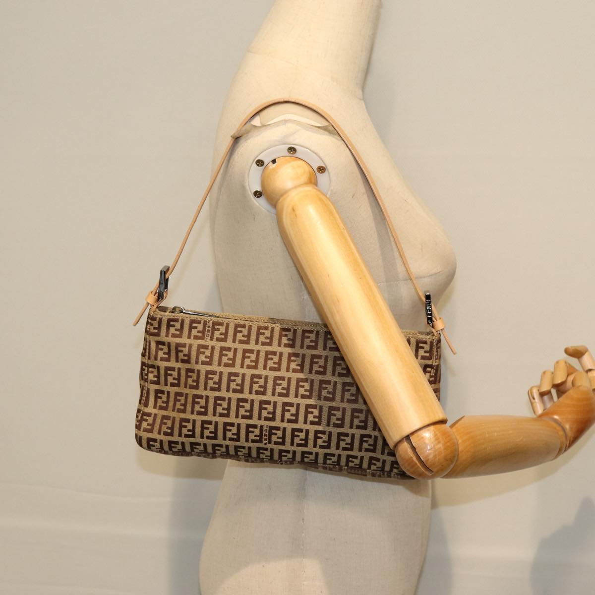 FENDI Zucchino Canvas Hand Bag Beige yk12117