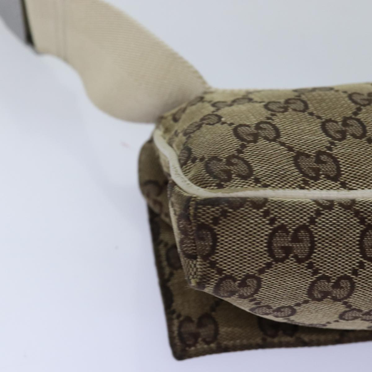 GUCCI GG Canvas Body Bag Beige 146304 yk12616